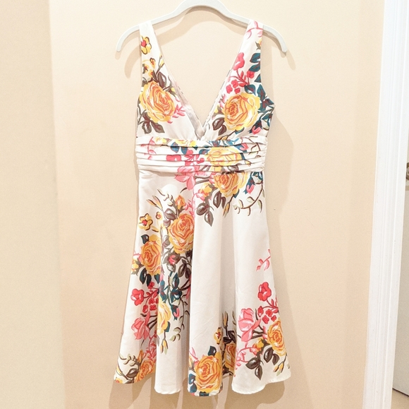 Satin Off-White Floral V Neck Midi Dress - Picture 8 of 14